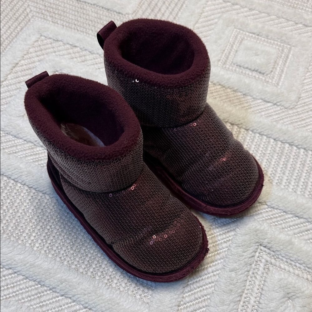 UGG SPARKLE BOOTS